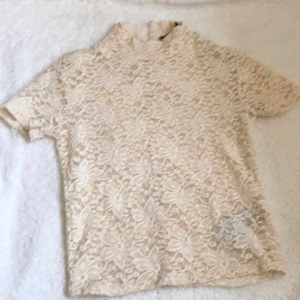 High neck lace crop top
